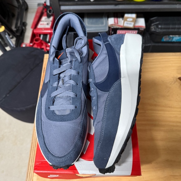 Nike Waffle Debut SE, size 11.5 (OPEN TO OFFERS) - Picture 2 of 4